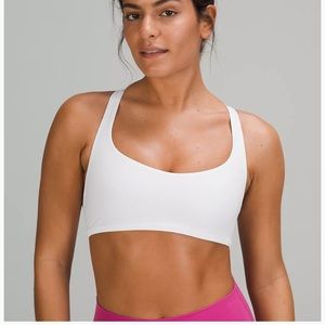 Lululemon Free to Be Bra